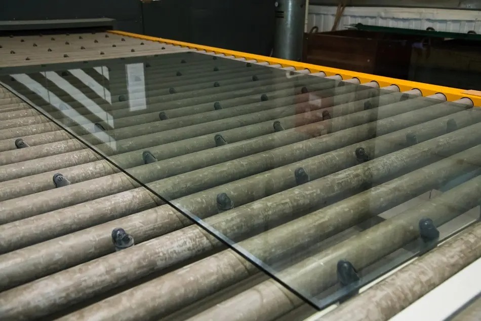 Quy trình gia công kính cường lực Thăng Long Glass