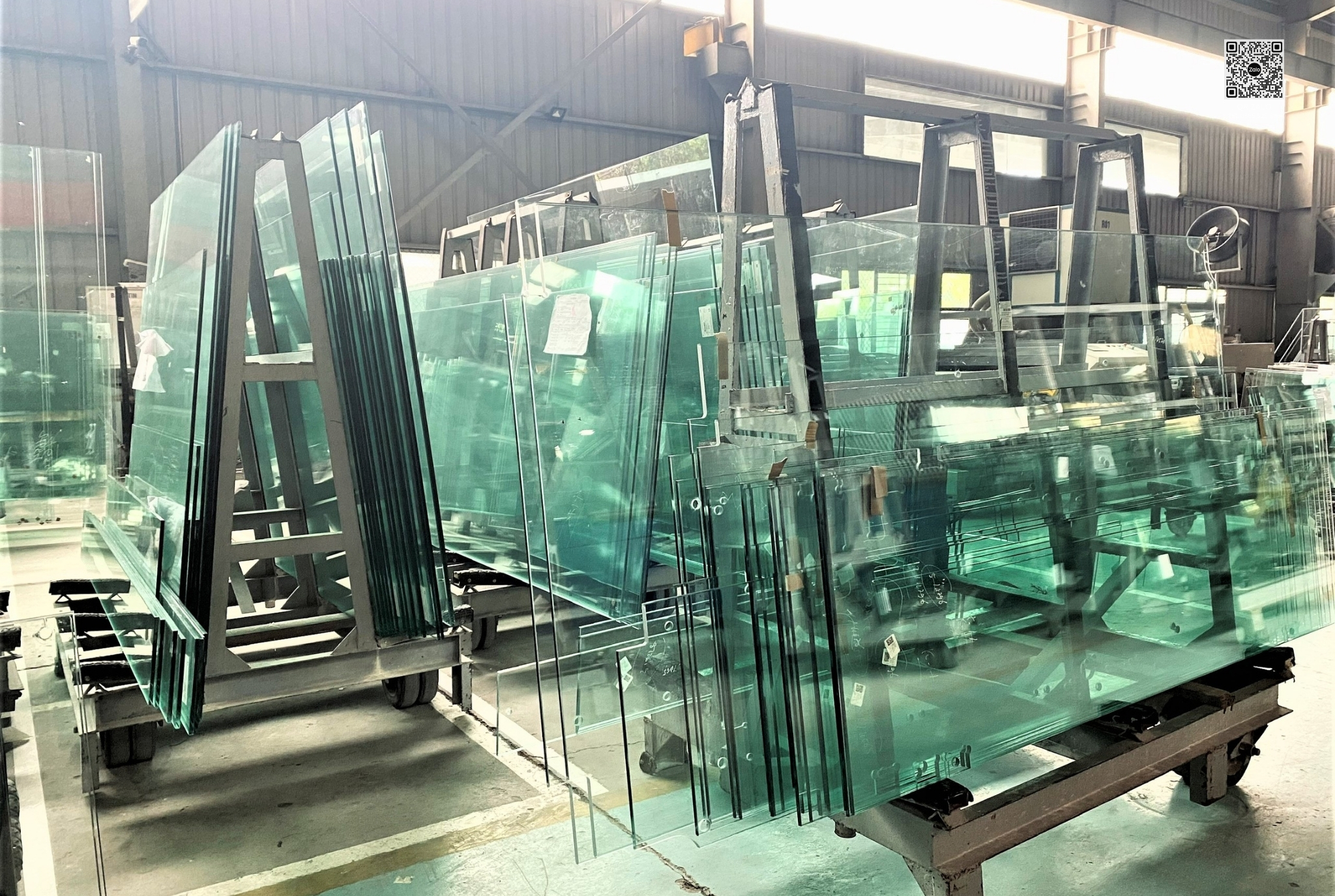 Hình ảnh nhà máy, hệ thống xưởng, đội ngũ kỹ thuật kính Thăng Long Glass