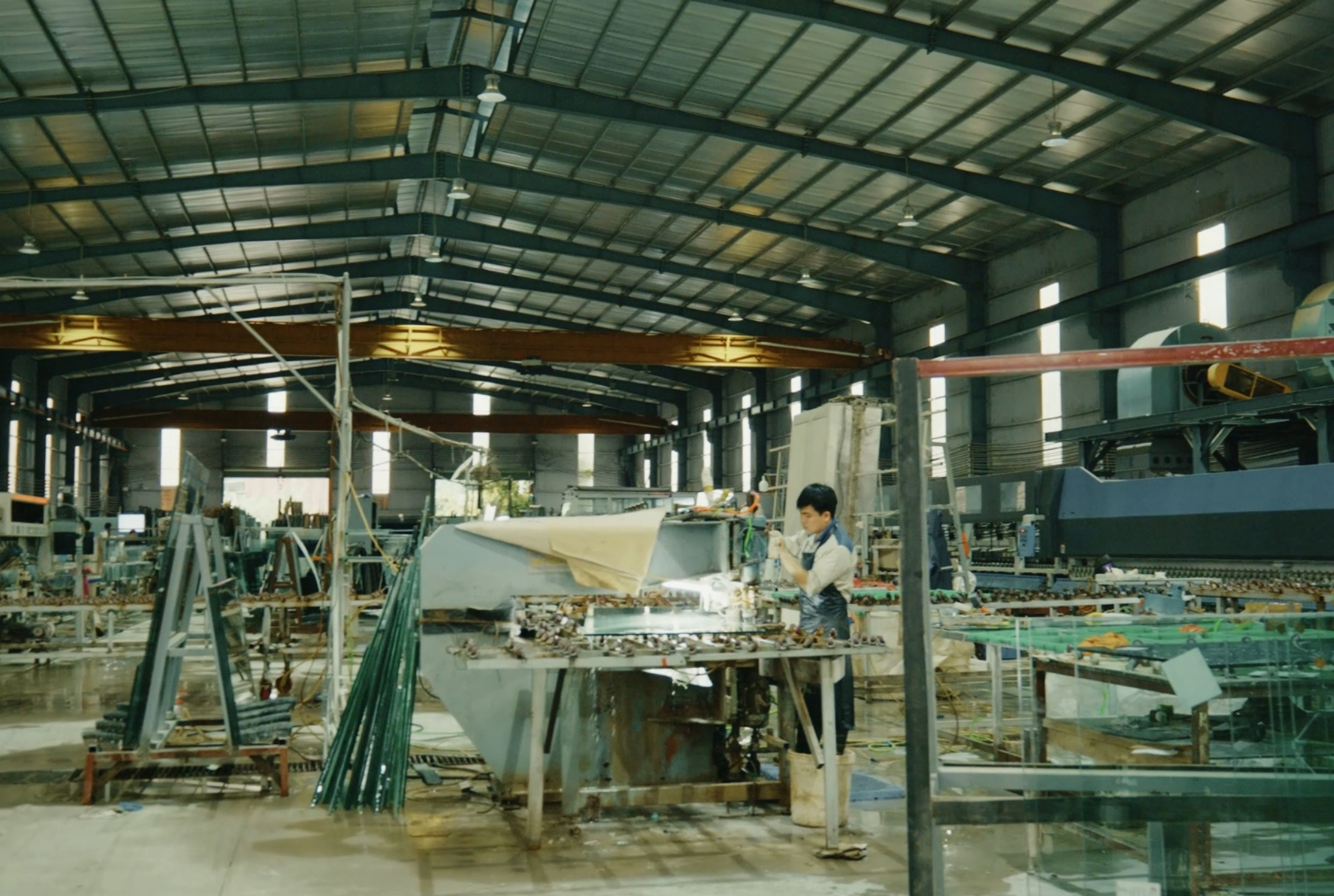 Hình ảnh nhà máy, hệ thống xưởng, đội ngũ kỹ thuật kính Thăng Long Glass