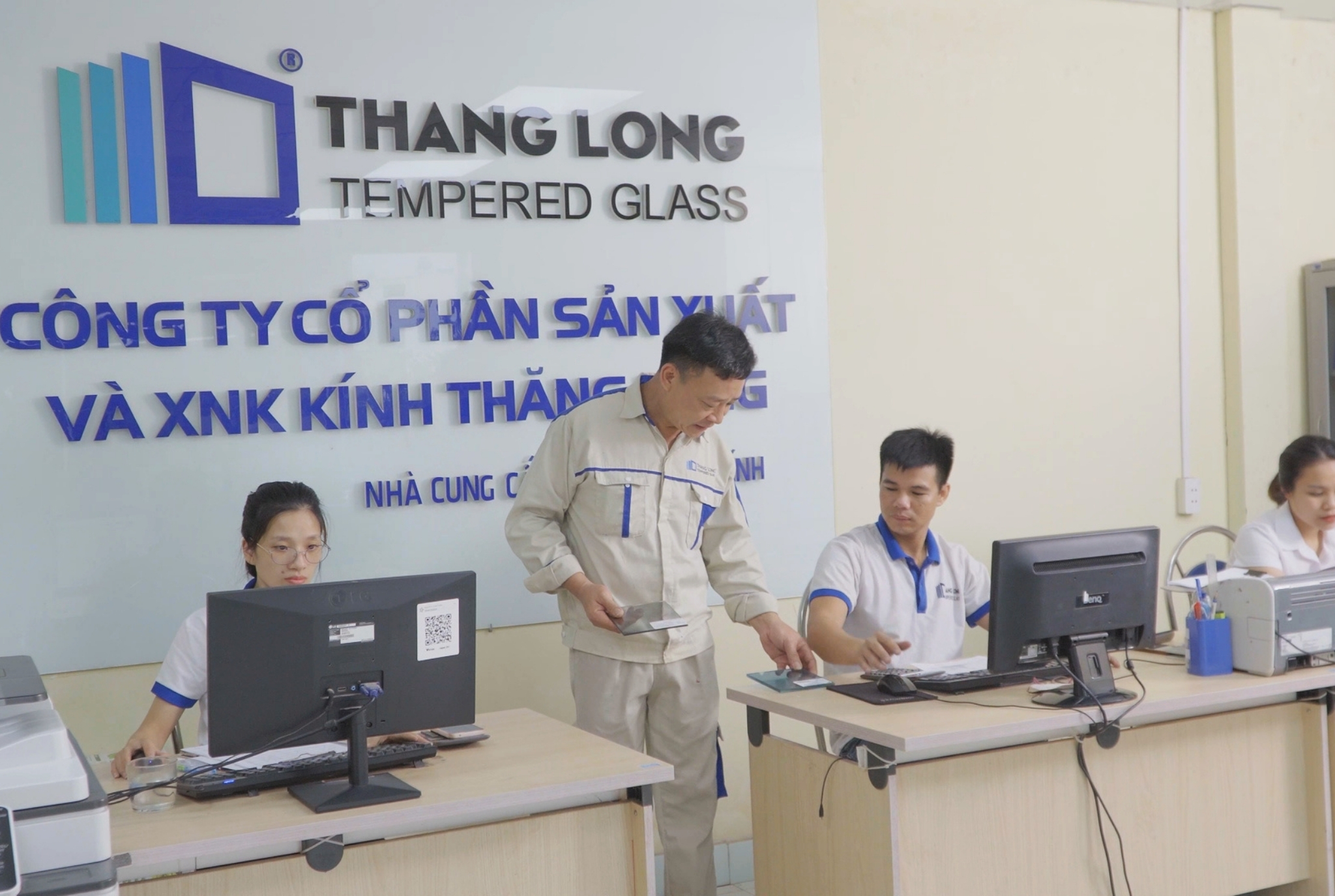 Hình ảnh nhà máy, hệ thống xưởng, đội ngũ kỹ thuật kính Thăng Long Glass