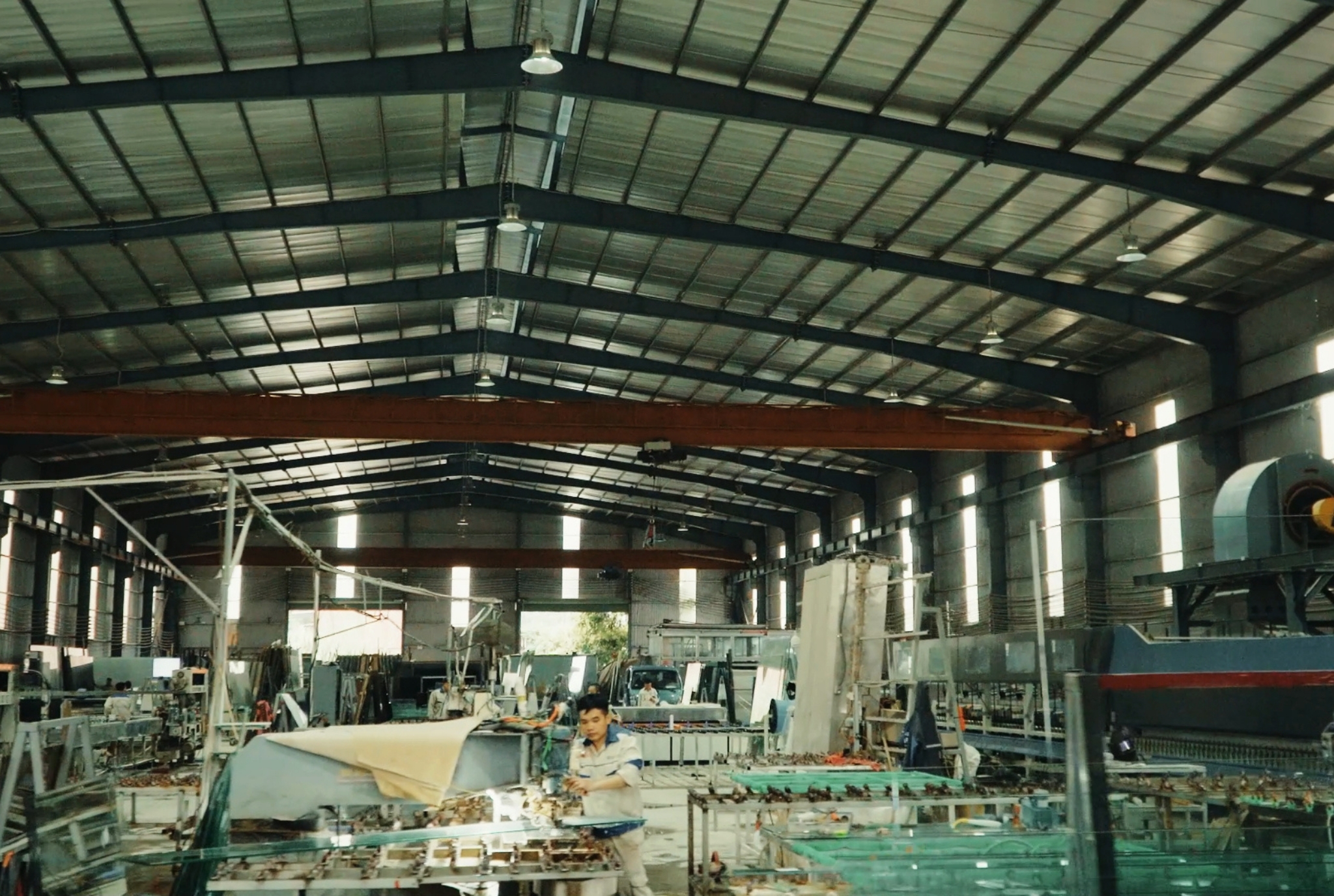 Hình ảnh nhà máy, hệ thống xưởng, đội ngũ kỹ thuật kính Thăng Long Glass