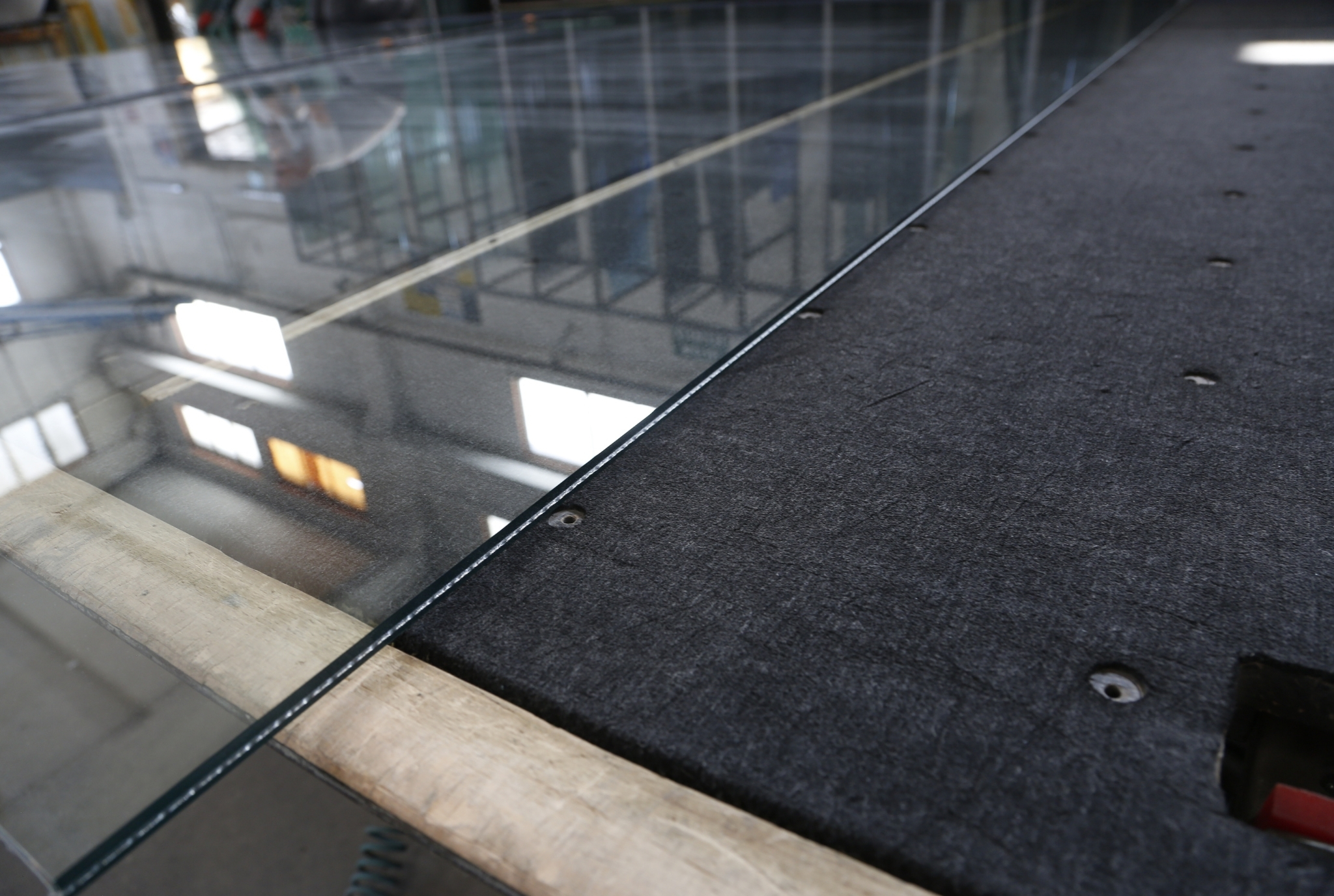 Hình ảnh nhà máy, hệ thống xưởng, đội ngũ kỹ thuật kính Thăng Long Glass