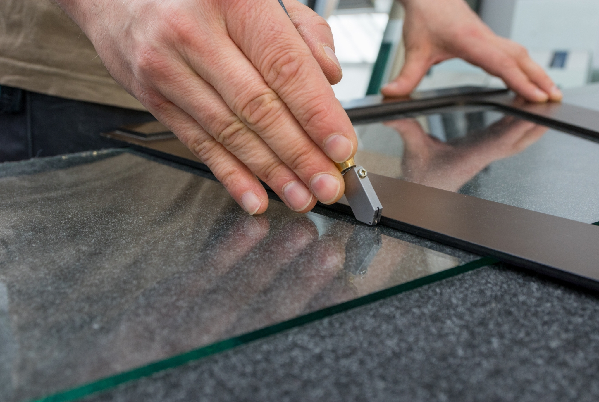 Hình ảnh nhà máy, hệ thống xưởng, đội ngũ kỹ thuật kính Thăng Long Glass