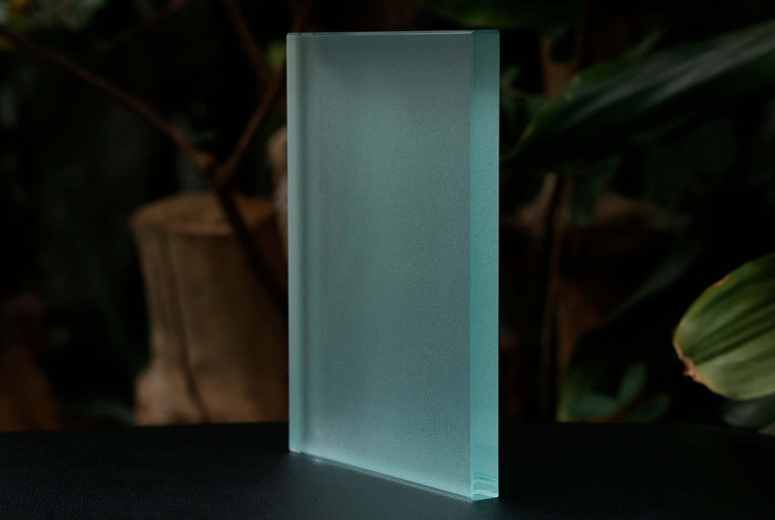 Kính mờ phun cát Thăng Long Glass