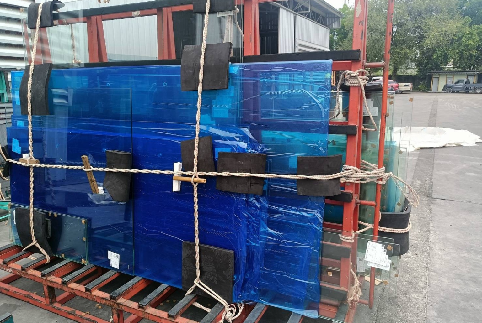 Hình ảnh nhà máy, hệ thống xưởng, đội ngũ kỹ thuật kính Thăng Long Glass